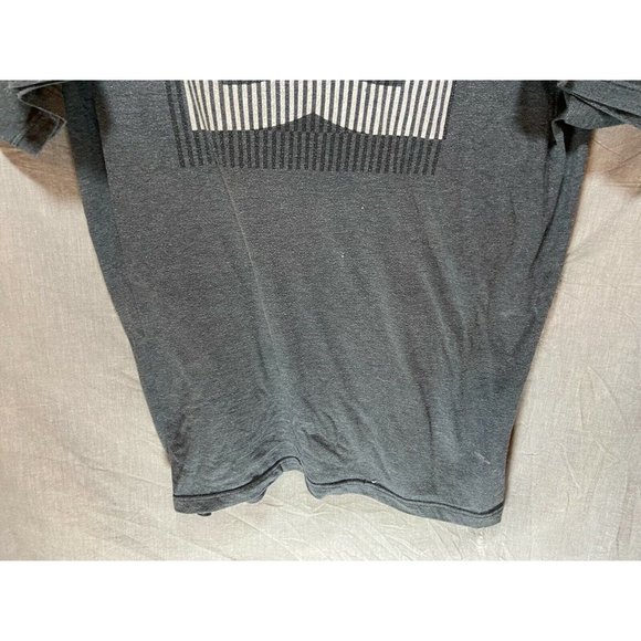 DC Shirt Adult Large Gray Spell Out Logo Pullover Short Sleeve Tee Mens‎ - Picture 3 of 10